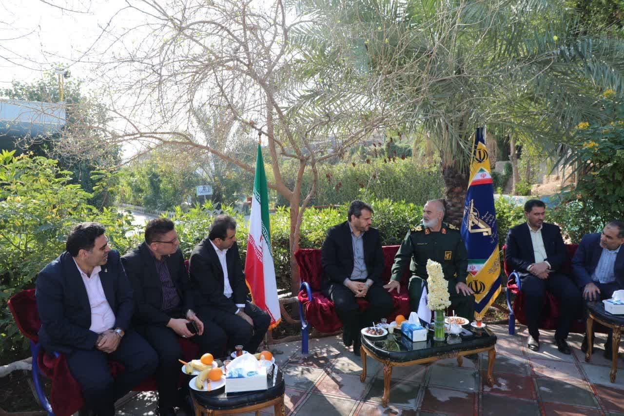 دیدار دهه فجر سردار شاهوار پور و خادم سیدالشهدا