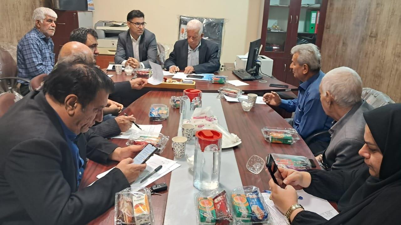 جلسه هماهنگی کانون‌های بازنشستگی شمال خوزستان با شرکت بیمه دانا شعبه دزفول برگزار شد