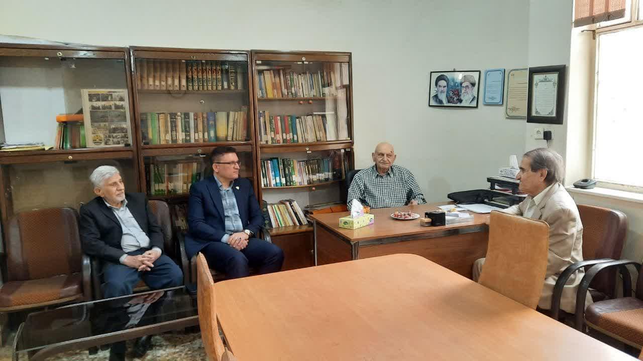 روز معلم کانون