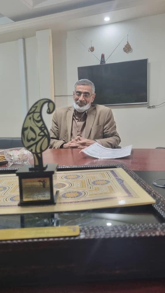 تجلیل از دکتر لطیف نوری