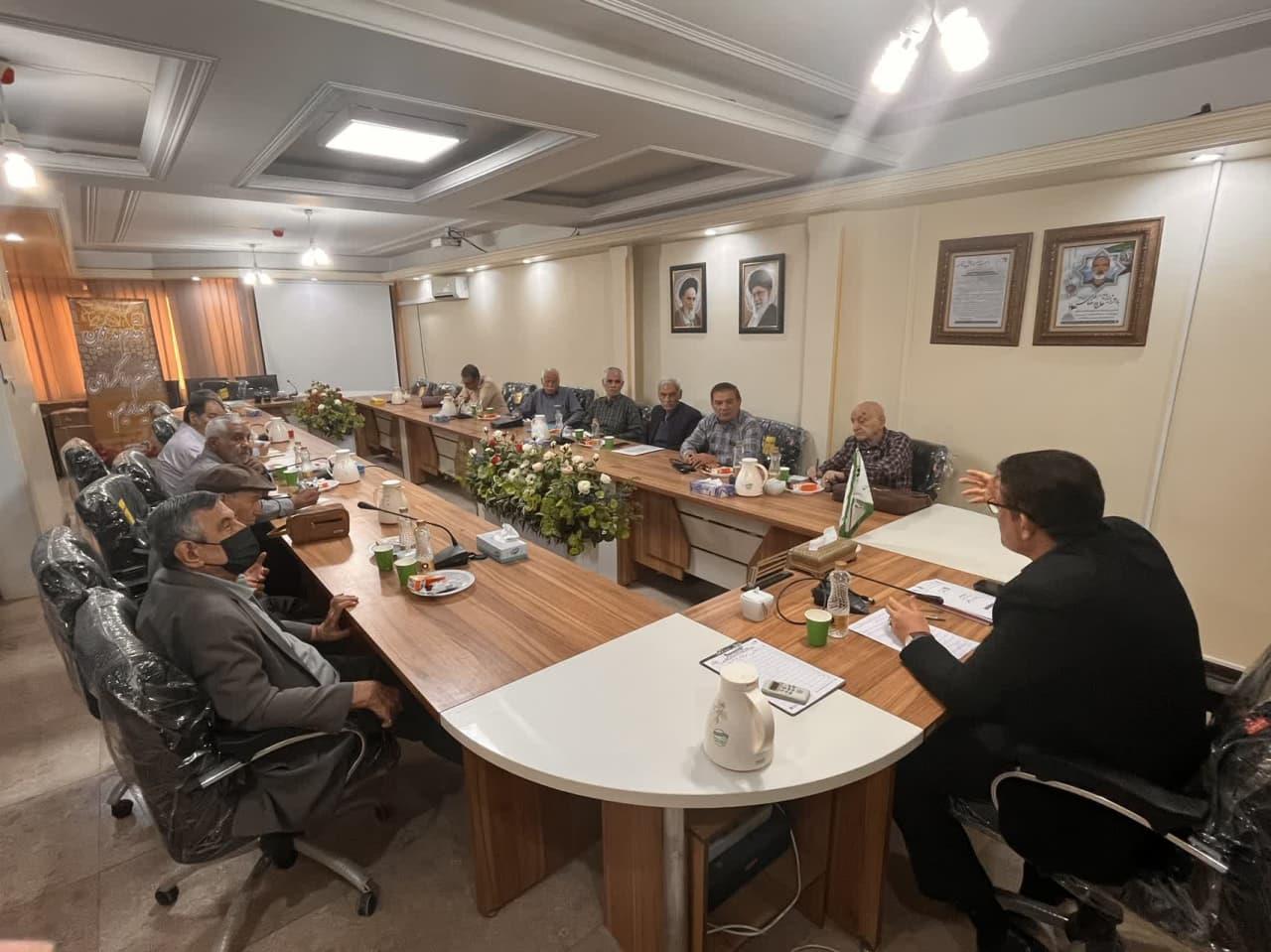 جلسه با کانون 25 ذی الحجه