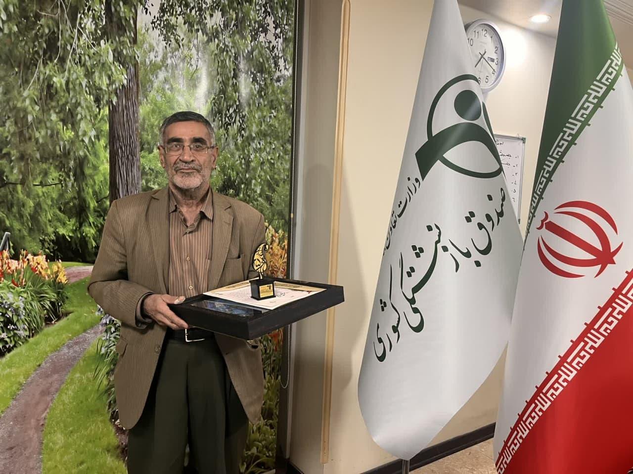 تجلیل از دکتر لطیف نوری