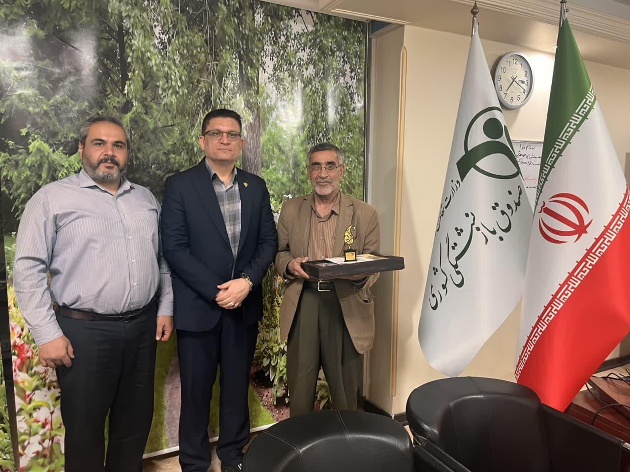 تجلیل از دکتر لطیف نوری