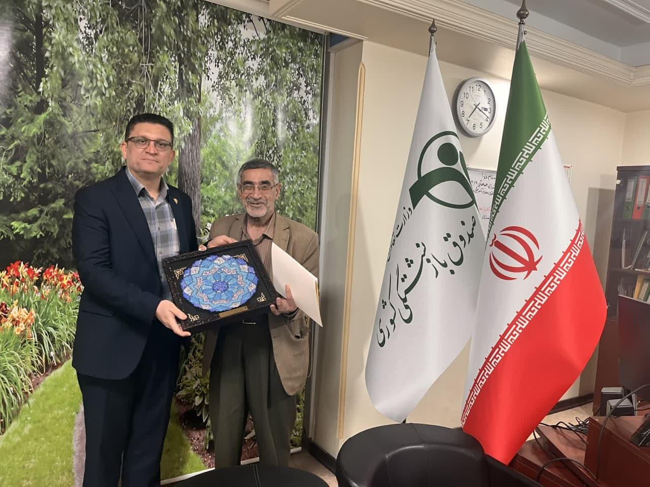 تجلیل از دکتر لطیف نوری