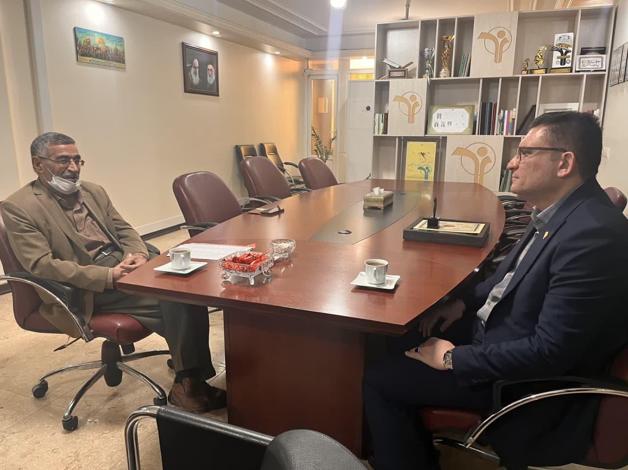 تجلیل از دکتر لطیف نوری