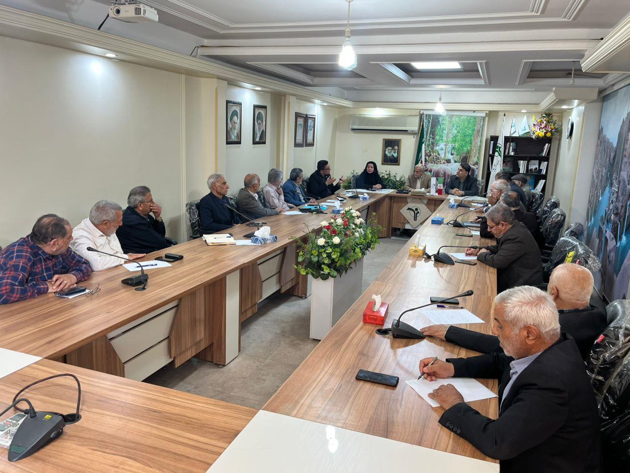 آرش رشادتمند - جلسه - کانون ها - بیمه دانا - استانداری - ناطقی