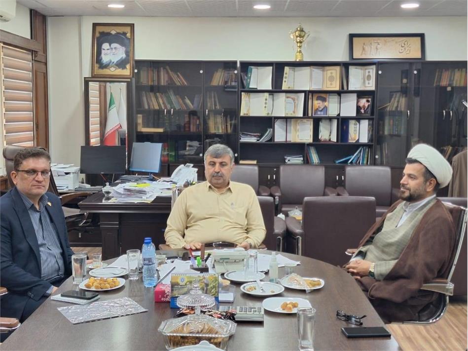 دیدار مدیر صندوق بازنشستگی کشوری خوزستان با معاون توسعه مدیریت و منابع استانداری