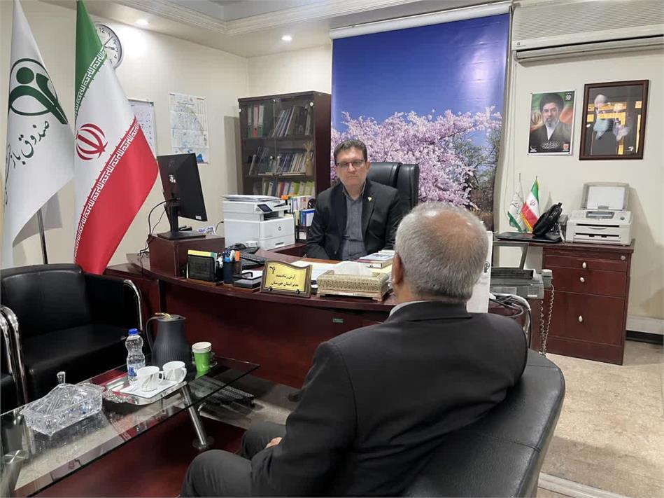 ملاقات عمومی و چهره‌به‌چهره مدیر صندوق بازنشستگی کشوری استان خوزستان با بازنشستگان و مشترکان صندوق