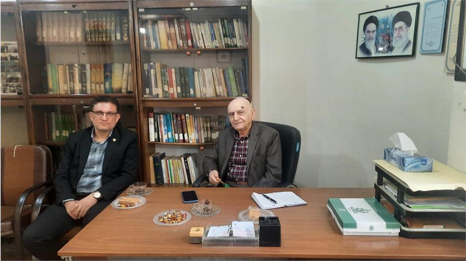 دیدار مدیر صندوق بازنشستگی استان خوزستان با رئیس هیأت مدیره کانون بازنشستگان آموزش و پرورش استان